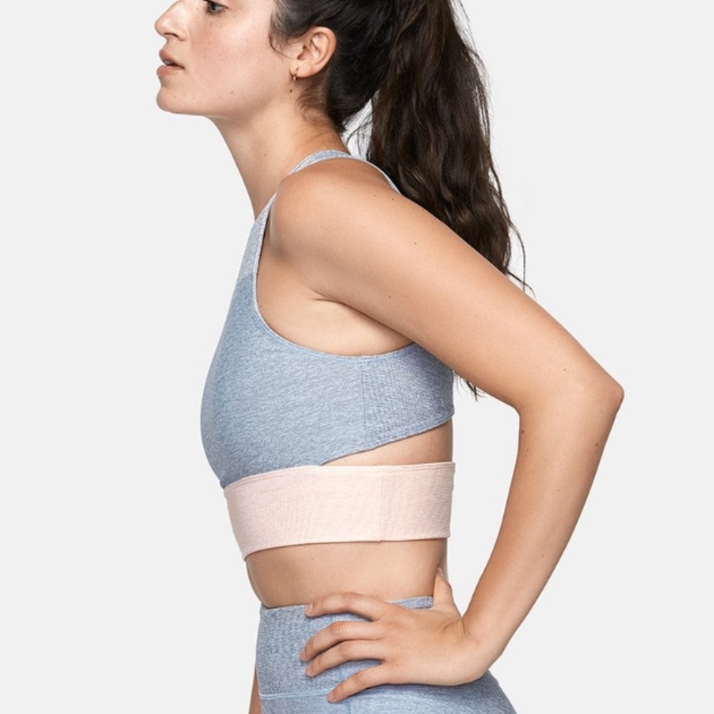 Outdoor Voices Tri-Tone Slashback Crop Rose Quartz